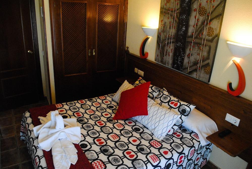 Hostal Costa De La Luz Коніль-де-ла-Фронтера Екстер'єр фото