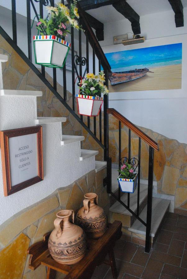 Hostal Costa De La Luz Коніль-де-ла-Фронтера Екстер'єр фото
