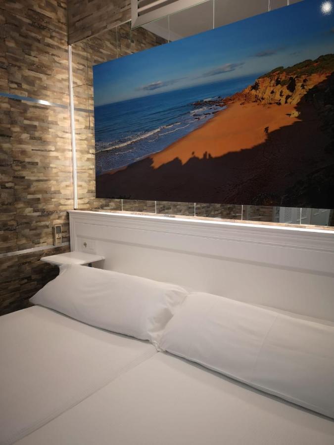 Hostal Costa De La Luz Коніль-де-ла-Фронтера Екстер'єр фото