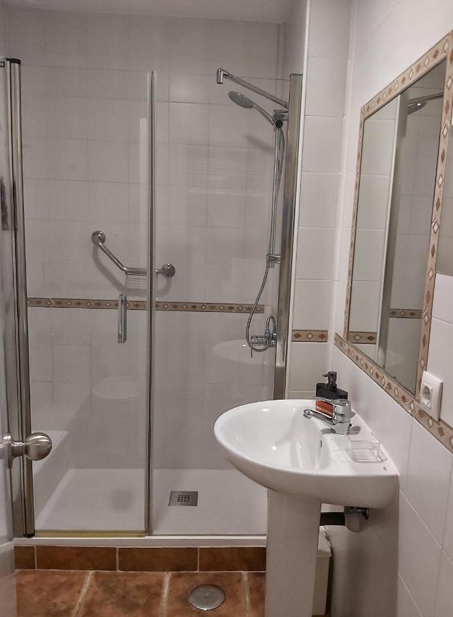 Hostal Costa De La Luz Коніль-де-ла-Фронтера Екстер'єр фото